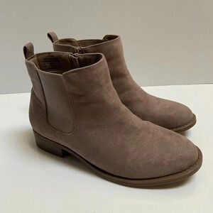 Ecco ankle  suede tan 1” heel boots sz 7WW